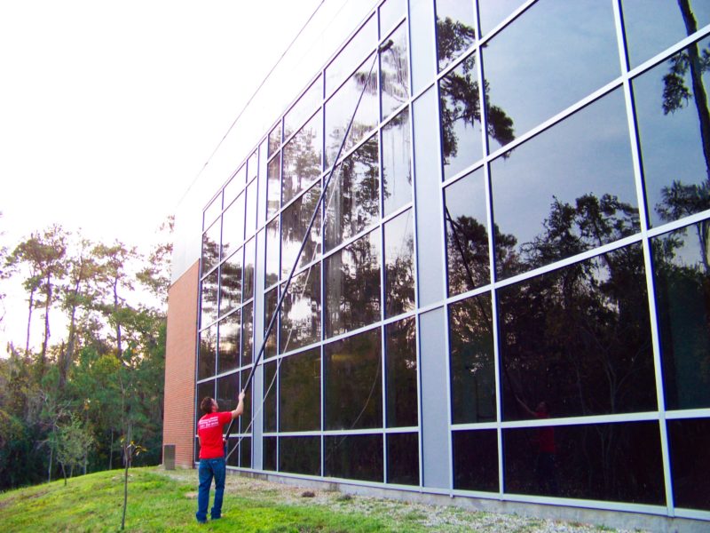 4 story commercial building window cleaning